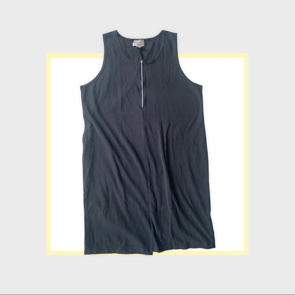Vintage plus size black cotton staple dress!